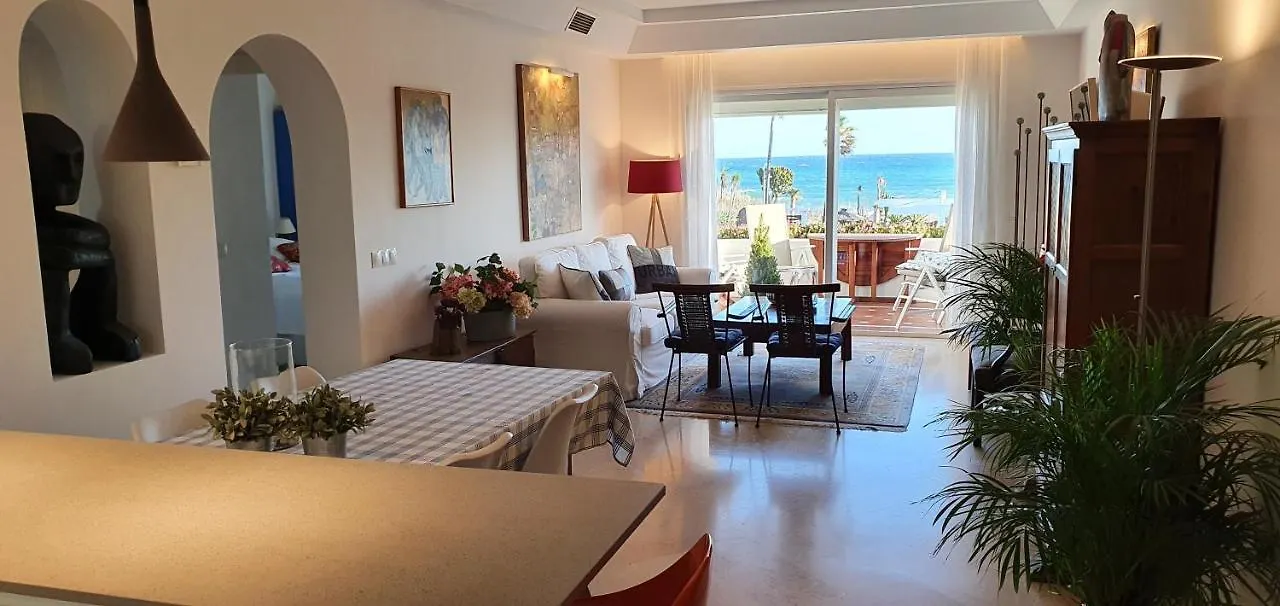 Costalita Seaview Apartment Estepona