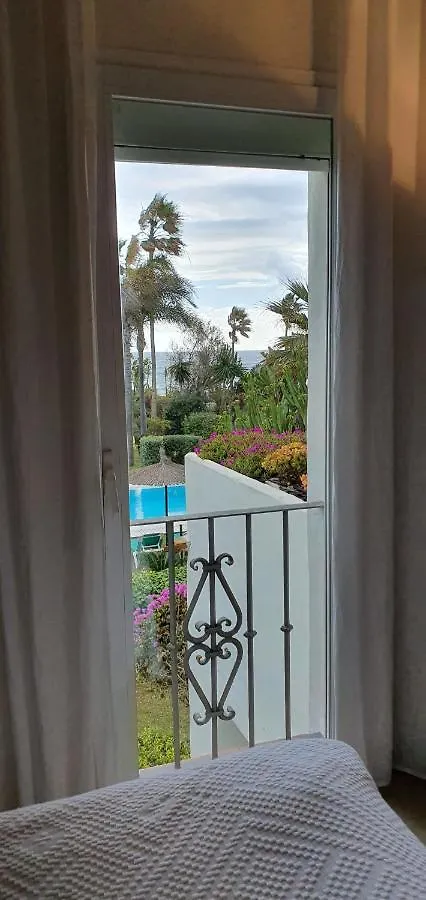 Costalita Seaview Apartment Estepona